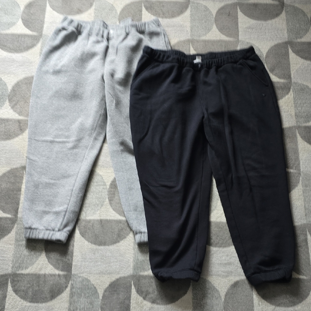 Women'a Black and Gray Jogger Pants